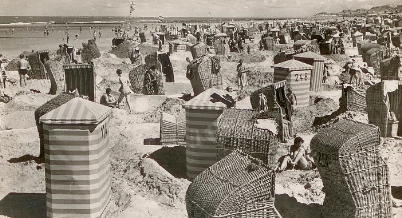 Strandleben am Nordstrand um 1955