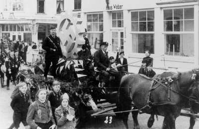 Festwagen der "Deutschen Arbeitsfront", nach 1933