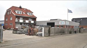 Halle auf dem Firmengelände im Gewerbegebiet