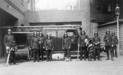 Feuerwache am heutigen Rathausparkplatz Feuerwache am heutigen Rathausparkplatz
