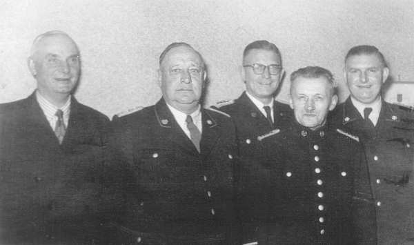 Alte Kameraden: Jakob Extra, Wilhelm Becker, Friedrich Becker, Rudolf Buchholz, Wilt de Boer. Alte Kameraden: Jakob Extra, Wilhelm Becker, Friedrich Becker, Rudolf Buchholz, Wilt de Boer.