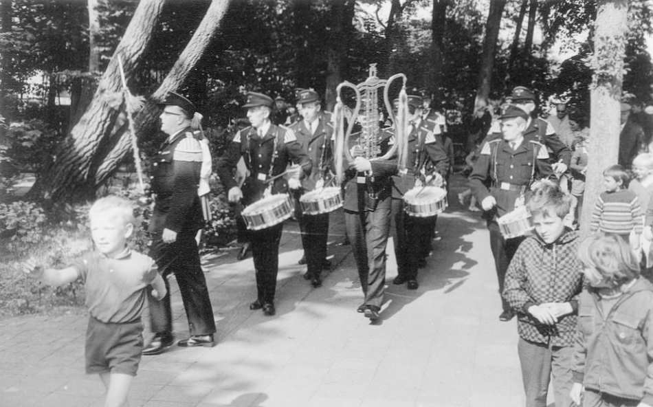 Der Wandel zum Spielmannszug beginnt 1970 Der Wandel zum Spielmannszug beginnt 1970