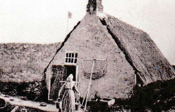 ein Haus, wie es zu Beginn auf den Inseln stand